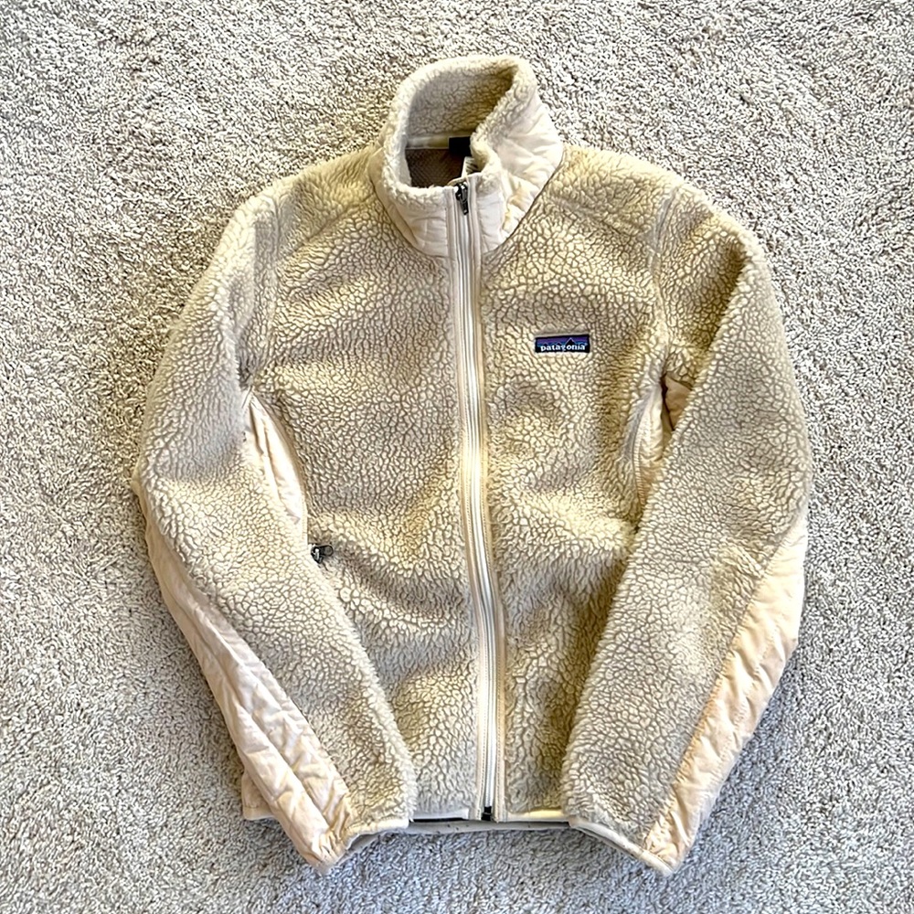 Women’s Patagonia lined fleece jacket